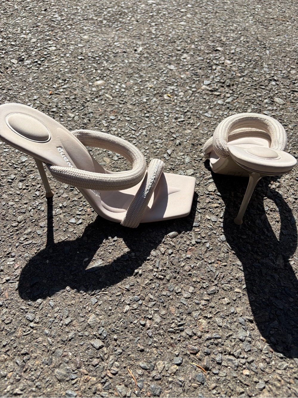 Alexander Wang Beige Loop-Strap Heeled Sandals - Picture 2 of 3
